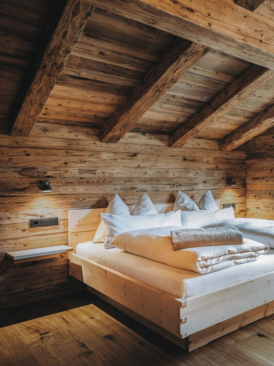 Pretty Hotels: Alpzitt Chalets (Image 1)