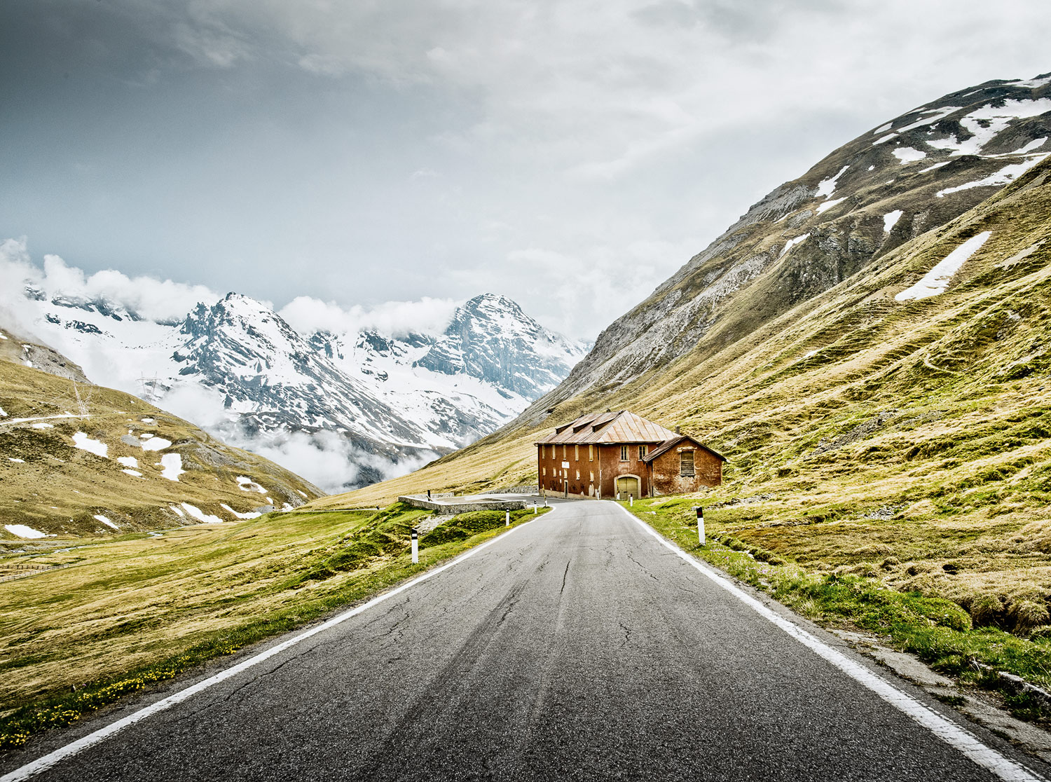 Pretty Hotels: The magic serpentines of the Passo dello Stelvio (Image 2)