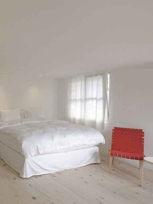 Pretty Hotels: Bar10Zimmer (Image 8)