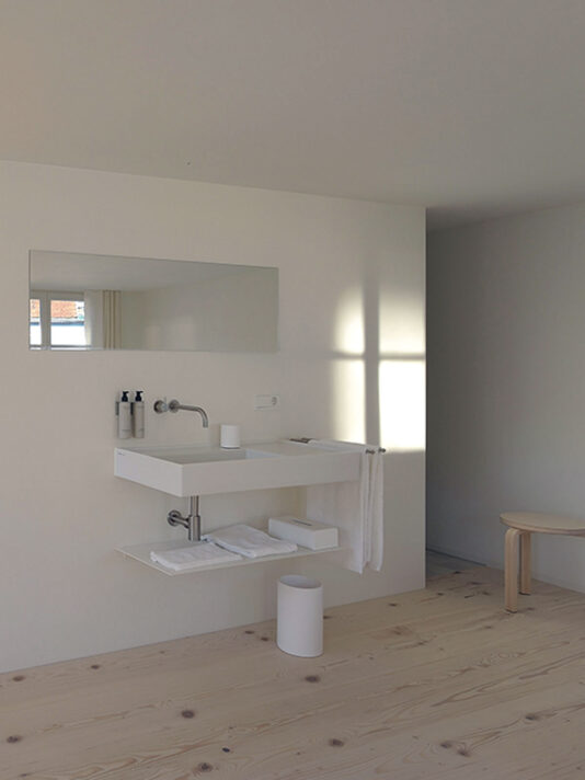 Pretty Hotels: Bar10Zimmer (Image 9)