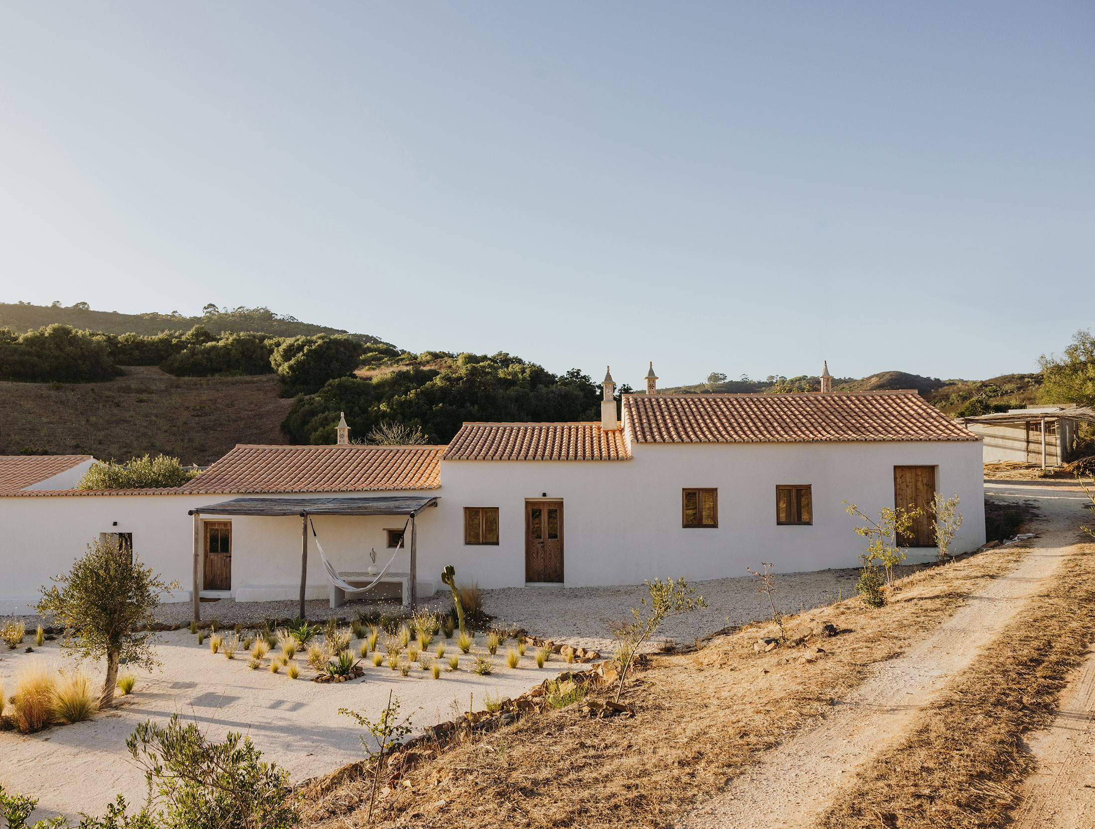 Pretty Hotels: Maybe October (Bild 10)